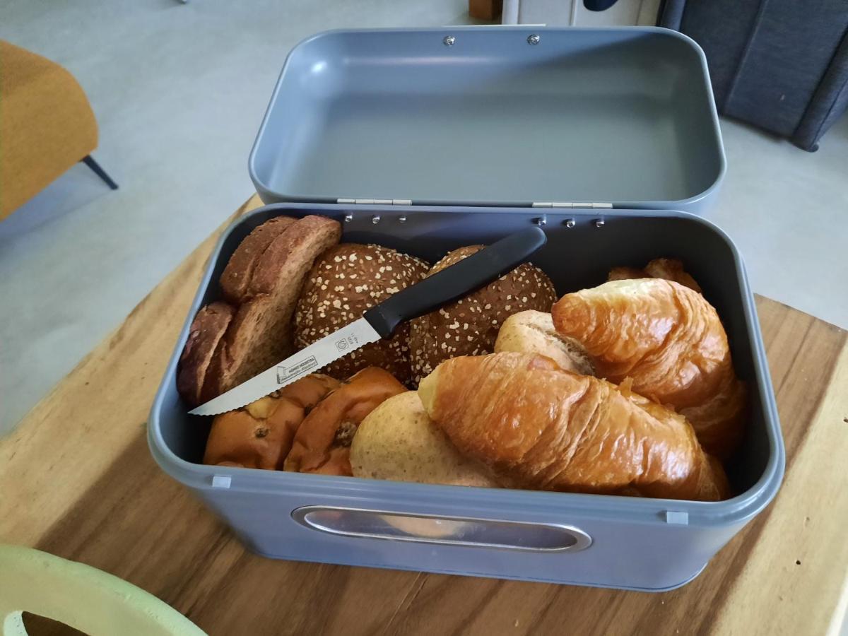 Domstate Bed & Breakfast Ee Bagian luar foto